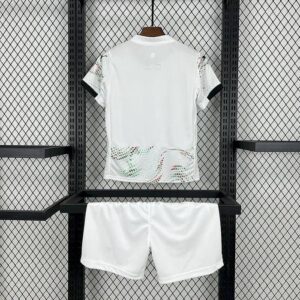 Kit Enfant Portugal Extérieur 2025/2026