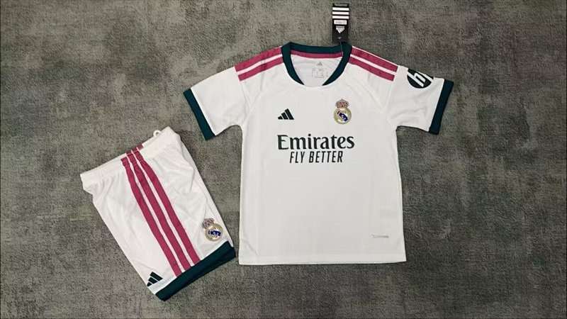 Tenue enfant Real Madrid 2026/27 - domicile