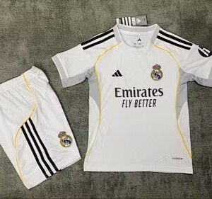 Tenue enfant Real Madrid 2025/26 - domicile
