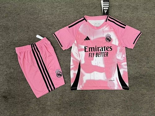 Tenue enfant Real Madrid 2025/26 - édition spéciale rose