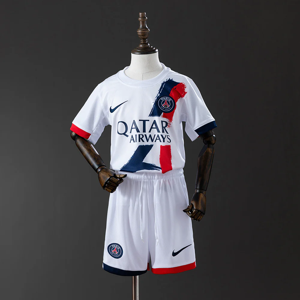 MAILLOT ENFANT ET SHORT PSG EXTÉRIEUR 2025/2026